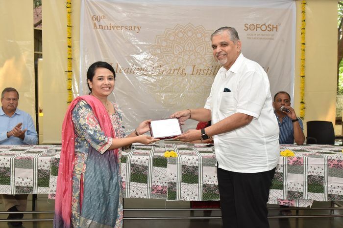Dr. Sayali Nahar felicitated at SOFOSH 60th Anniversary event